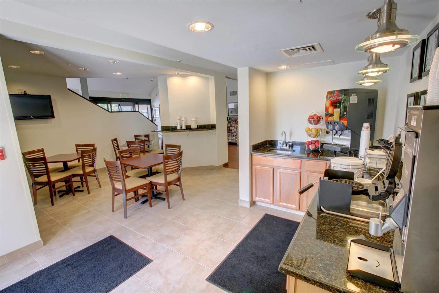 Quality Inn Grasonville Bagian luar foto