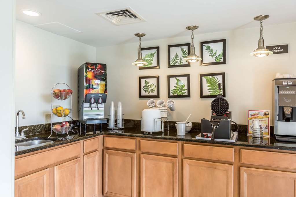 Quality Inn Grasonville Restoran foto
